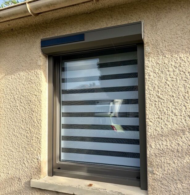 Fenêtre et volet solaire